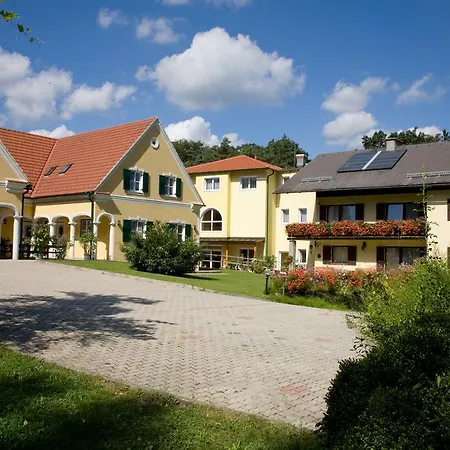 Hotel Bad Blumauerhof 4*